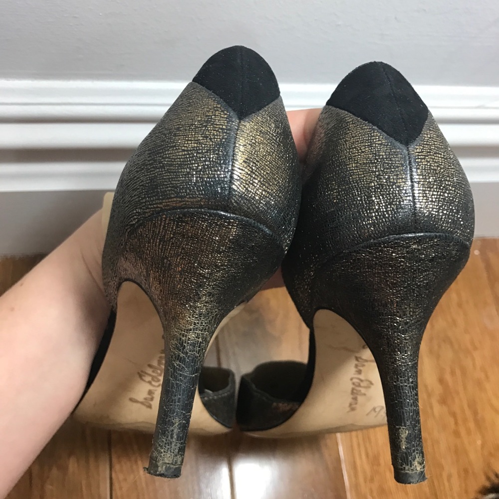 Sam Edelman gold and black pumps - Picture 3 of 4